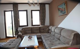 Hsh Apartments